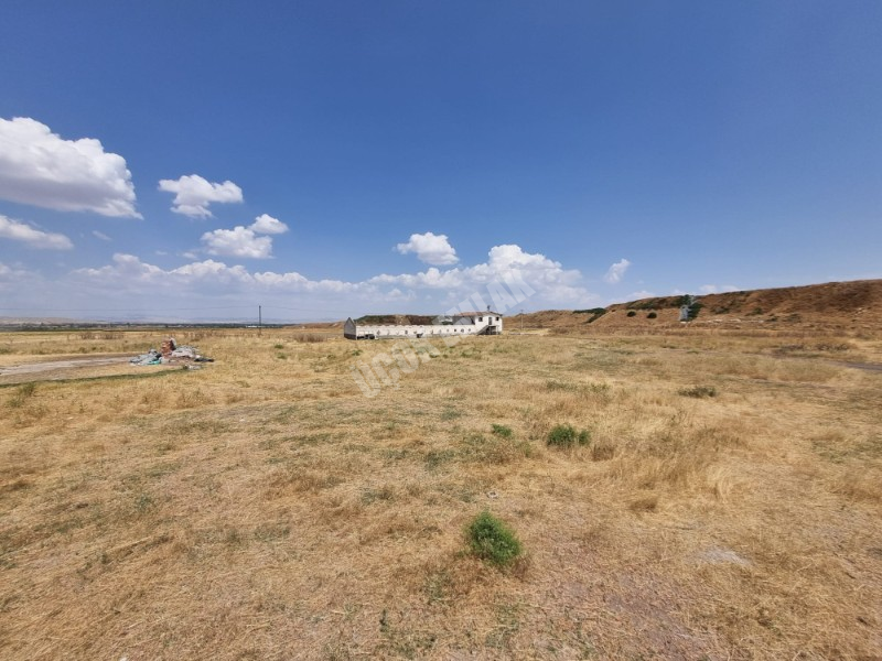 AFYON ÜÇOK EMLAKTAN SÜLÜMENLİ DE KONYA YOLU YAKINI SATILIK TİCARİ İMARLI ARSA