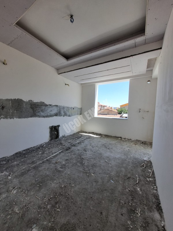 AFYON ÜÇOK EMLAKTAN EŞREFPAŞA MAH SATILIK SIFIR LÜX 3+1 GENİŞ DAİRELER