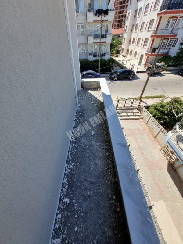 AFYON ÜÇOK EMLAKTAN EŞREFPAŞA MAH SATILIK SIFIR LÜX 3+1 GENİŞ DAİRELER