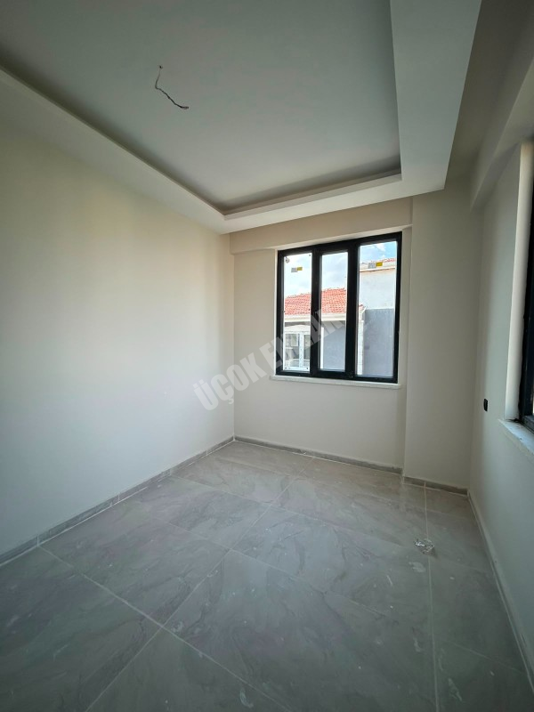 * AFYON ÜÇOK EMLAKTAN MAREŞAL FEVZİ ÇAKMAK MAH 2+1 SIFIR LÜX SATILIK DAİRE *