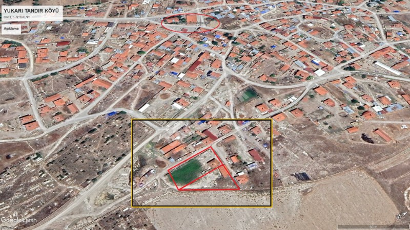AFYON ÜÇOK EMLAKTAN YUKARI TANDIR KÖYÜ İÇİNDE SATILIK 3.700M² TARLA