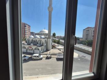 GÜVENAY - ÇORUM OSMANCIK YOLU UHUD CAMİ YANI SATILIK DAİRE