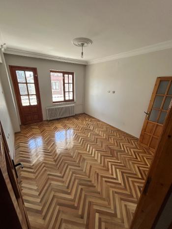 GÜVENAY -  ÇORUM ÜÇTUTLAR MAH. ADİL CANDEMİR PARKI KARŞISI  4+1 KİRALIK DAİRE
