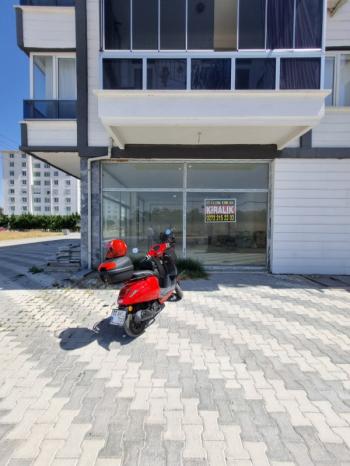 AFYON ÜÇOK EMLAKTAN HOCA AHMET YASEVİ MAH 150M² SIFIR AYARINDA KİRALIK DÜKKAN 