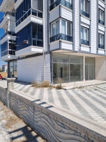 AFYON ÜÇOK EMLAKTAN HOCA AHMET YASEVİ MAH 150M² SIFIR AYARINDA KİRALIK DÜKKAN 