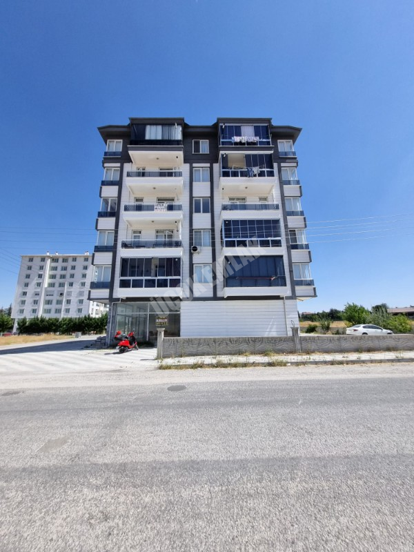 AFYON ÜÇOK EMLAKTAN HOCA AHMET YASEVİ MAH 150M² SIFIR AYARINDA KİRALIK DÜKKAN 