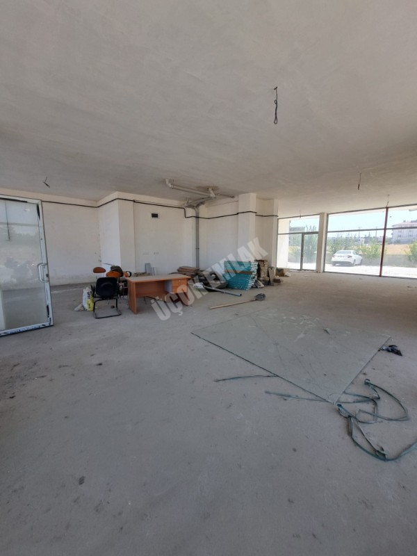 AFYON ÜÇOK EMLAKTAN HOCA AHMET YASEVİ MAH 150M² SIFIR AYARINDA KİRALIK DÜKKAN 