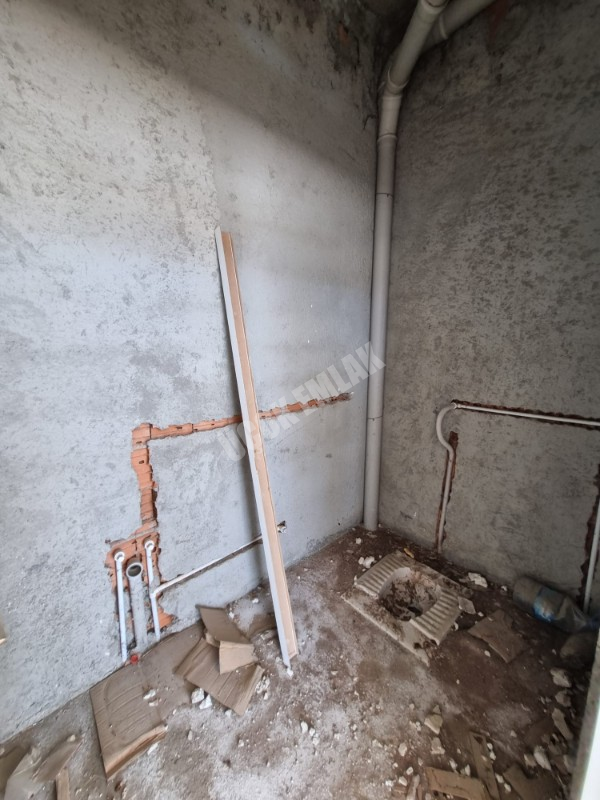 AFYON ÜÇOK EMLAKTAN HOCA AHMET YASEVİ MAH 150M² SIFIR AYARINDA KİRALIK DÜKKAN 