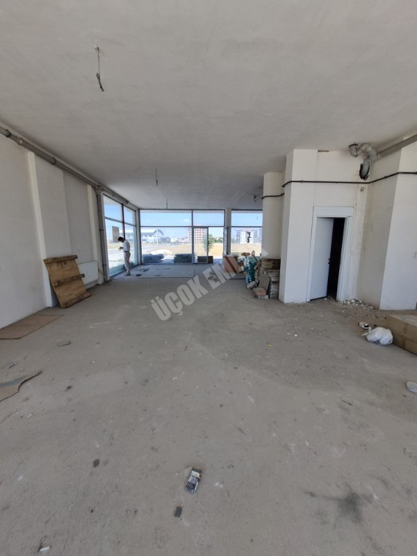 AFYON ÜÇOK EMLAKTAN HOCA AHMET YASEVİ MAH 150M² SIFIR AYARINDA KİRALIK DÜKKAN 