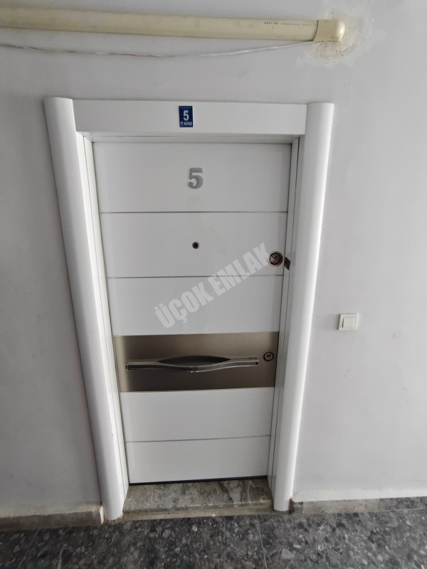 AFYON ÜÇOK EMLAKTAN  HASAN KARAAĞAÇ MAH MAH 1+1 55M²FULL EŞYALI  SIFIR AYARINDA EŞYALI SATILIK DAİRE 