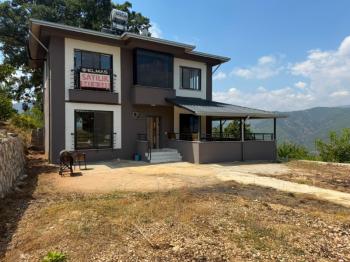 Elmas'tan Aladağ'da 1790 m2 Geniş Arsa İçinde Lüks Dubleks