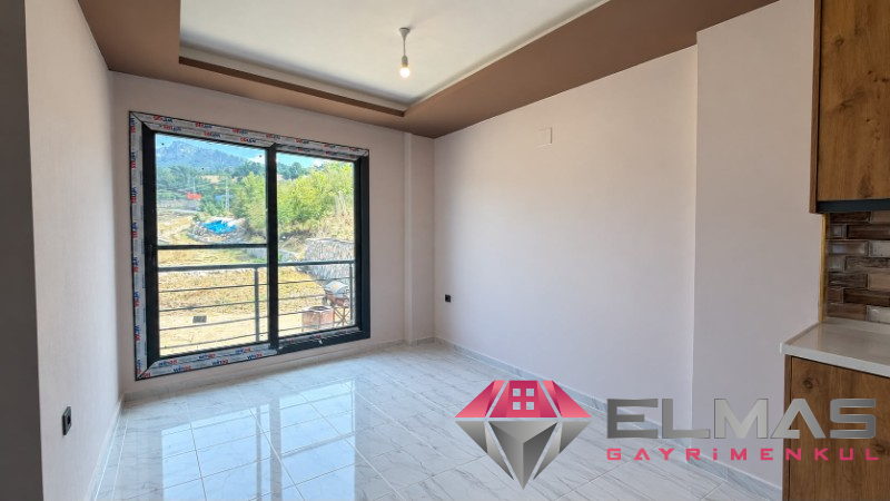 Elmas'tan Aladağ'da 1790 m2 Geniş Arsa İçinde Lüks Dubleks