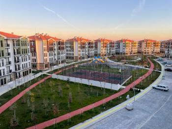 * AFYON ÜÇOK EMLAKTAN BATTAL GAZİ MAH TOKİ DE 2+1 85M² SİTE İÇRESİNDE KİRALIK DAİRE *