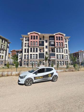 * AFYON ÜÇOK EMLAKTAN BATTAL GAZİ MAH TOKİ DE 2+1 85M² SİTE İÇRESİNDE KİRALIK DAİRE *