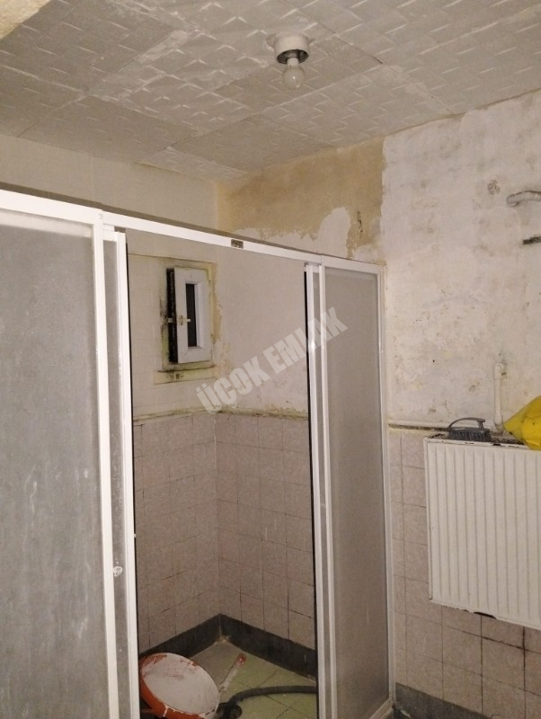 * AFYON ÜÇOK EMLAKTAN CUMHURİYET MAH 3+1 110M² TEMİZ BAKIMLI KİRALIK DAİRE *