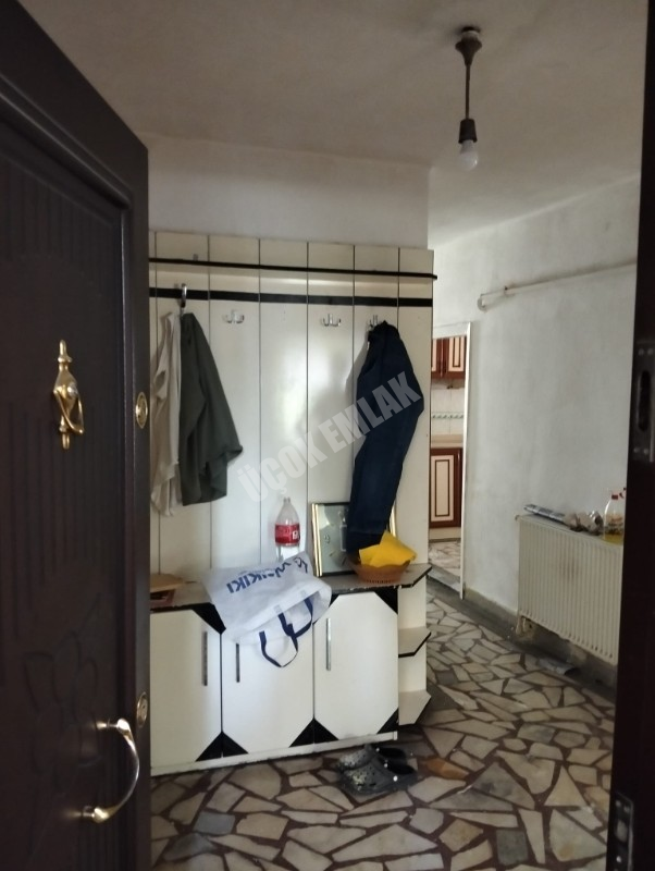 * AFYON ÜÇOK EMLAKTAN CUMHURİYET MAH 3+1 110M² TEMİZ BAKIMLI KİRALIK DAİRE *