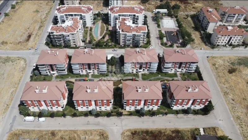 * AFYON ÜÇOK EMLAKTAN UYDUKENT SELÇUKLU MAH 3+1 140M² ASANSÖRLÜ SATILIK DAİRE *