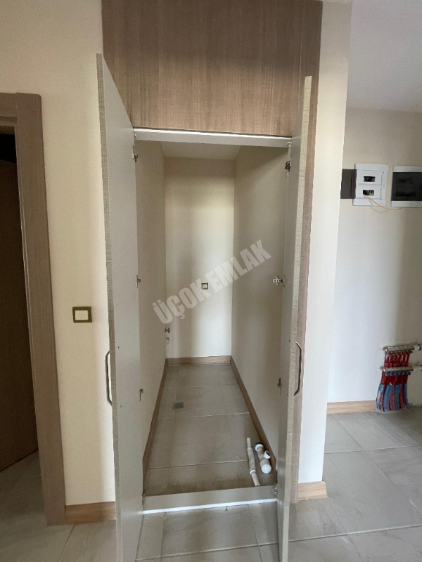 * AFYON ÜÇOK EMLAKTAN BATTAL GAZİ MAH TOKİ DE 2+1 85M² SİTE İÇRESİNDE KİRALIK DAİRE *
