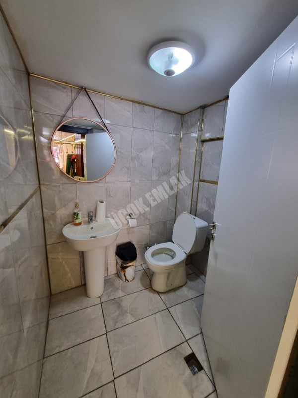 * AFYON ÜÇOK EMLAKTAN DUMLUPINAR MAH İŞLEK CADDE ÜZERİ 75M² DEVREN KİRALIK DÜKKAN *