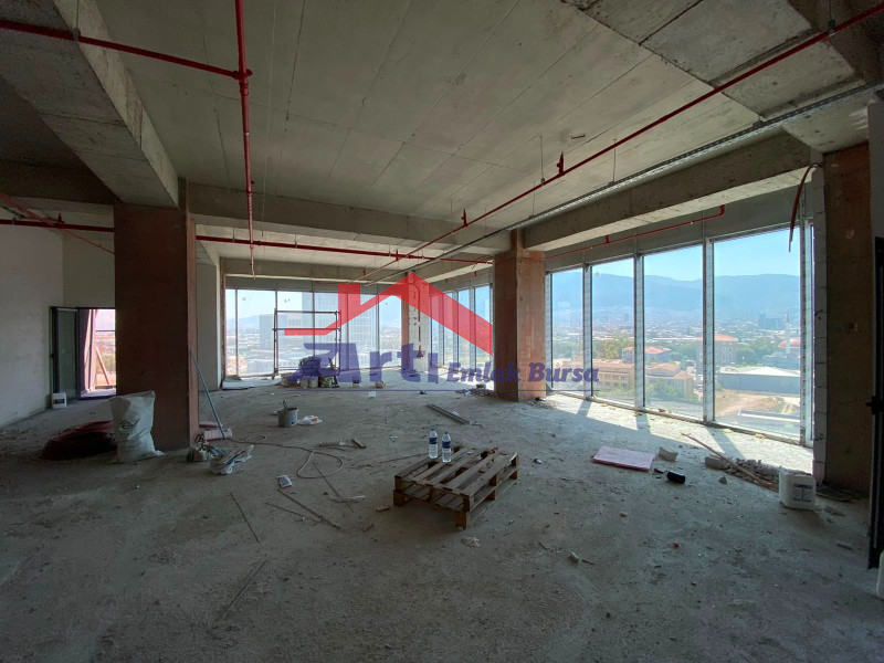 ARTI'DAN SKYTOWER'DA KİRALIK 160M² PANOROMİK MANZARALI OFİS