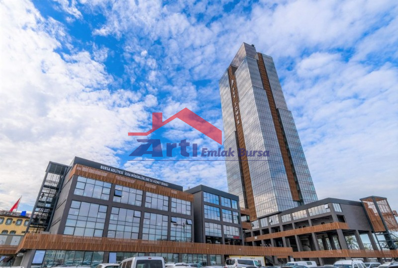 ARTI'DAN SKYTOWER'DA SATILIK 75M² PANAROMİK MANZARALI OFİS