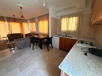 Göçmenköyde Ana Cade Üzerinde 2+1 Eşyalı Kiralık Penthouse Daire