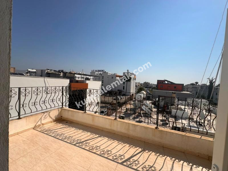 Göçmenköyde Ana Cade Üzerinde 2+1 Eşyalı Kiralık Penthouse Daire
