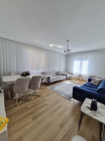 * AFYON ÜÇOK EMLAKTAN MAREŞAL FEVZİ ÇAKMAK MAH 3+1 110M² TEMİZ BAKIMLI SATILIK DAİRE *