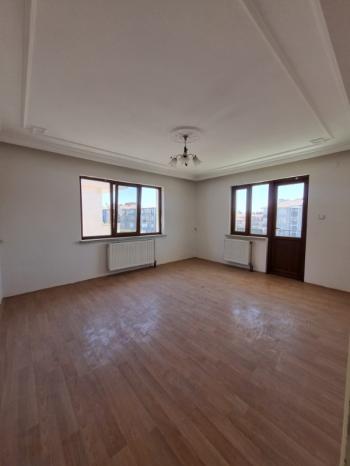 * AFYON ÜÇOK EMLAKTAN EŞREFPAŞA MAH 3+1 115M² GENİŞ BAKIMLI SATILIK DAİRE *