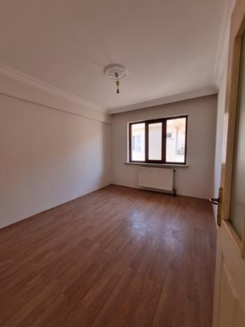 * AFYON ÜÇOK EMLAKTAN EŞREFPAŞA MAH 3+1 115M² GENİŞ BAKIMLI SATILIK DAİRE *