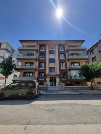 * AFYON ÜÇOK EMLAKTAN SELÇUKLU MAH 3+1 120M² GENİŞ TEMİZ BAKIMLI KİRALIK DAİRE *