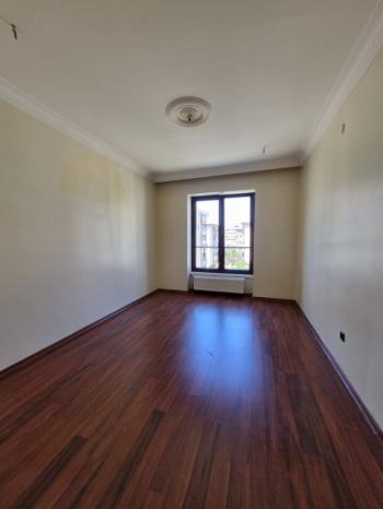 * AFYON ÜÇOK EMLAKTAN SELÇUKLU MAH 3+1 120M² GENİŞ TEMİZ BAKIMLI KİRALIK DAİRE *