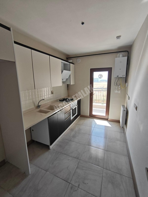 * AFYON ÜÇOK EMLAKTAN BATTAL GAZİ MAH TOKİ DE 2+1 85M² SİTE İÇRESİNDE KİRALIK DAİRE *