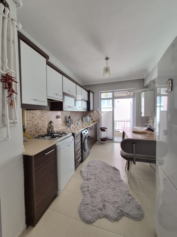 * AFYON ÜÇOK EMLAKTAN MAREŞAL FEVZİ ÇAKMAK MAH 3+1 110M² TEMİZ BAKIMLI SATILIK DAİRE *
