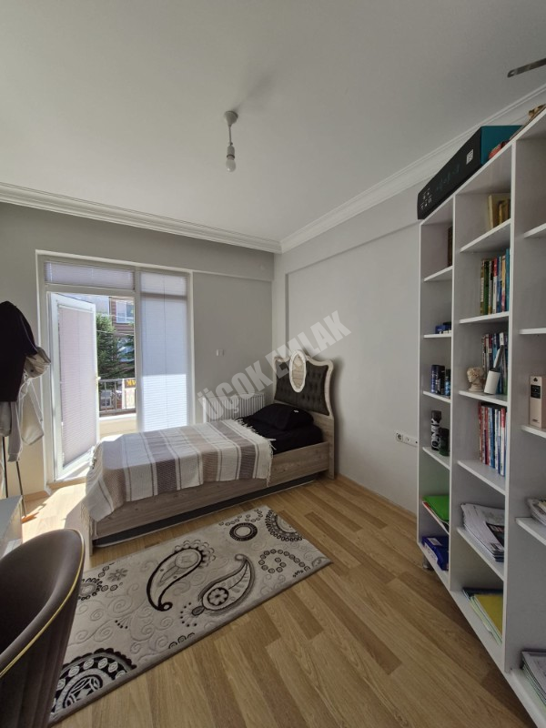 * AFYON ÜÇOK EMLAKTAN MAREŞAL FEVZİ ÇAKMAK MAH 3+1 110M² TEMİZ BAKIMLI SATILIK DAİRE *