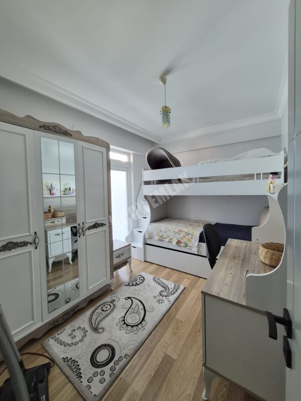 * AFYON ÜÇOK EMLAKTAN MAREŞAL FEVZİ ÇAKMAK MAH 3+1 110M² TEMİZ BAKIMLI SATILIK DAİRE *