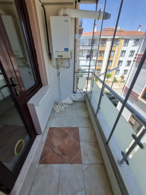 * AFYON ÜÇOK EMLAKTAN SELÇUKLU MAH 3+1 120M² GENİŞ TEMİZ BAKIMLI KİRALIK DAİRE *