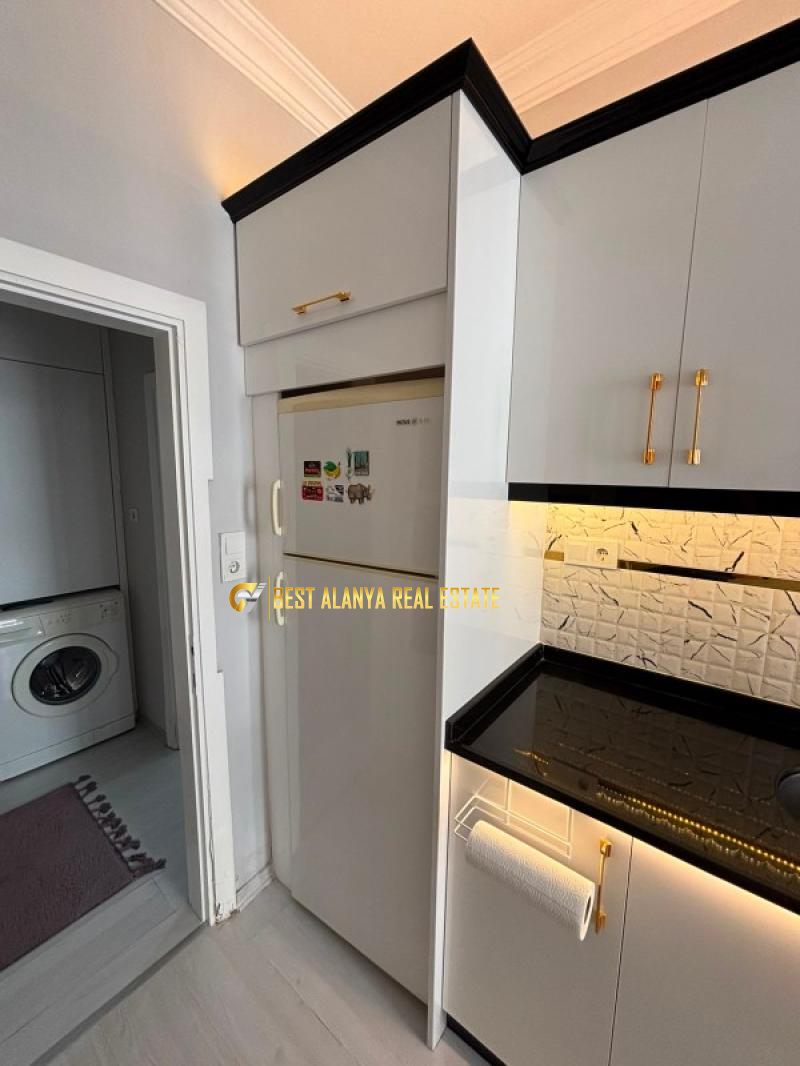 Mahmutlar Merkezde 2+1 Ayrı Mutfaklı Yeni Eşyalı Satılık Daire