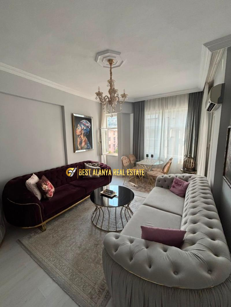 Mahmutlar Merkezde 2+1 Ayrı Mutfaklı Yeni Eşyalı Satılık Daire