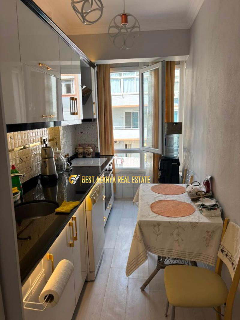 Mahmutlar Merkezde 2+1 Ayrı Mutfaklı Yeni Eşyalı Satılık Daire