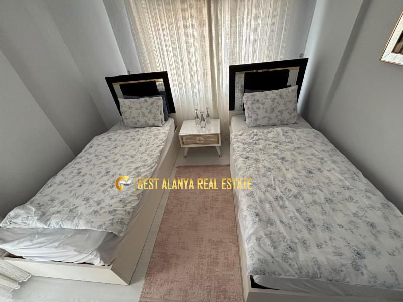 Mahmutlar Merkezde 2+1 Ayrı Mutfaklı Yeni Eşyalı Satılık Daire