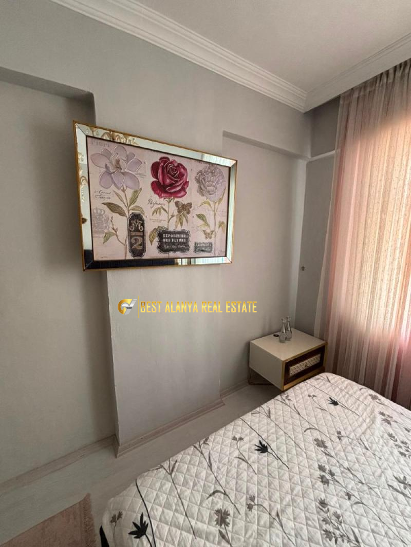 Mahmutlar Merkezde 2+1 Ayrı Mutfaklı Yeni Eşyalı Satılık Daire