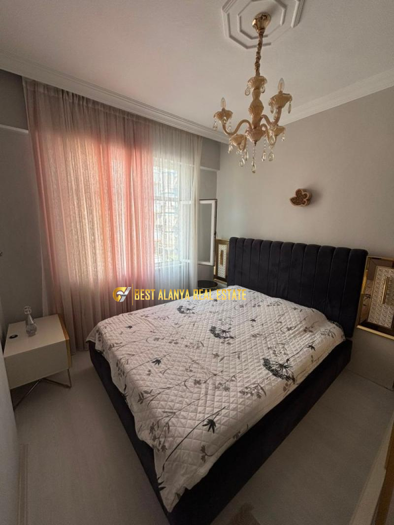 Mahmutlar Merkezde 2+1 Ayrı Mutfaklı Yeni Eşyalı Satılık Daire