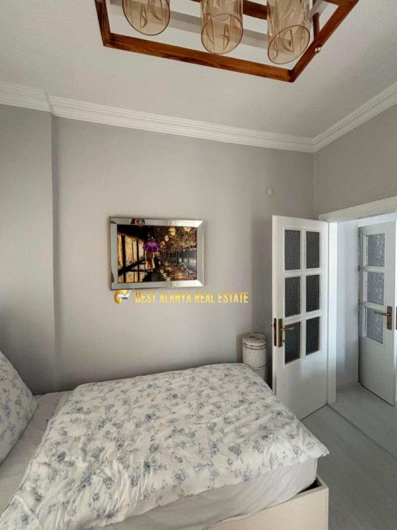 Mahmutlar Merkezde 2+1 Ayrı Mutfaklı Yeni Eşyalı Satılık Daire