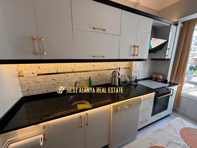 Mahmutlar Merkezde 2+1 Ayrı Mutfaklı Yeni Eşyalı Satılık Daire