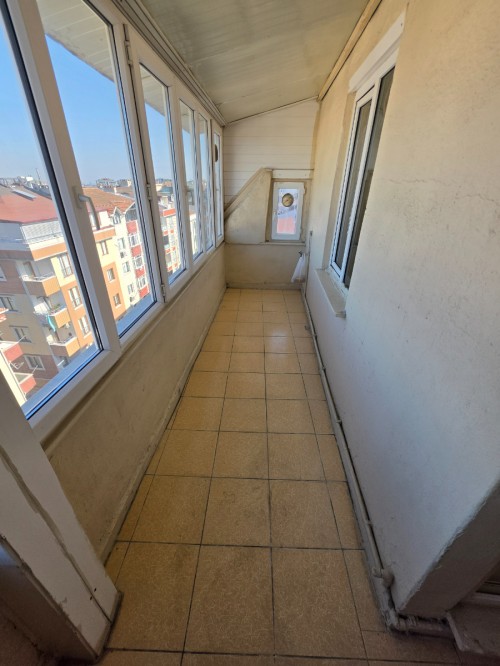 Bekar'a Kiralık Binevler'de Metro'ya 5 Dk  2+1 Teraslı Kiralık Daire.