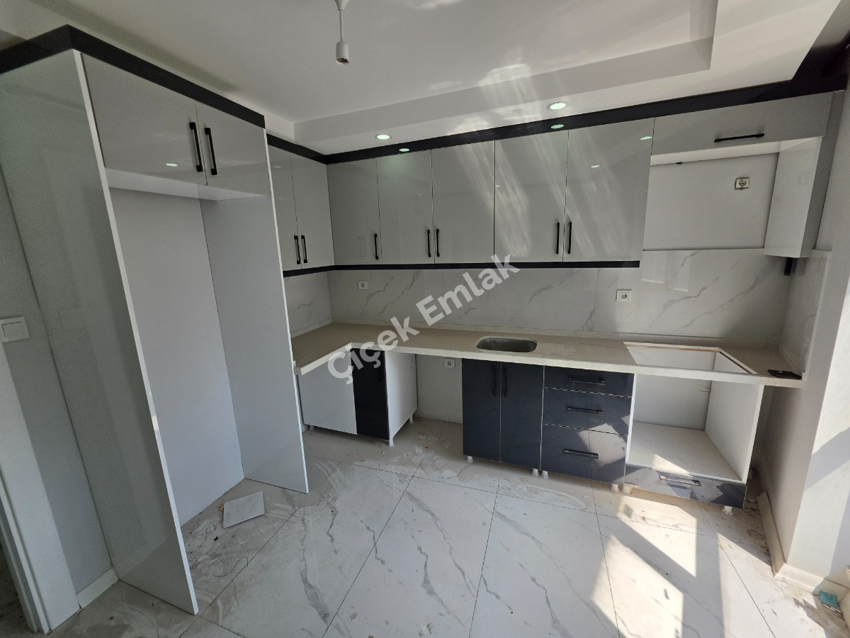 Sultangazi'de 3+1 Asansörlü Bina'da Sıfır Satılık Daire