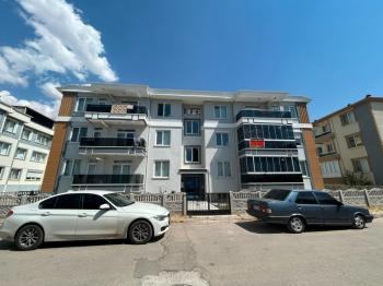 AFYON ÜÇOK EMLAKTAN FATİH MAH 3+1 122M²  SIFIR AYARINDA SATILIK DAİRE 
