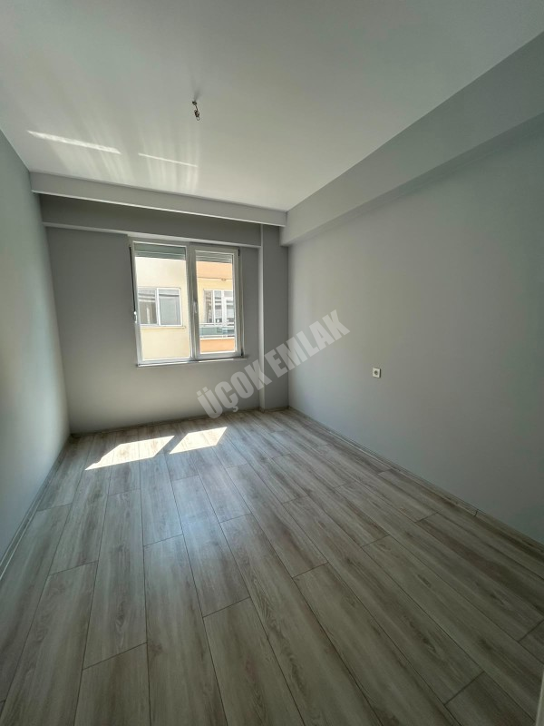 AFYON ÜÇOK EMLAKTAN FATİH MAH 3+1 122M²  SIFIR AYARINDA SATILIK DAİRE 