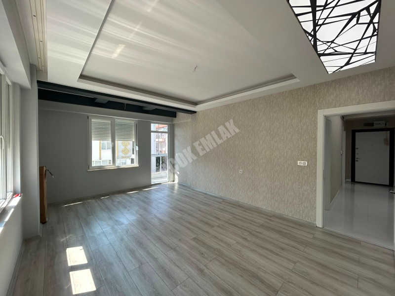 AFYON ÜÇOK EMLAKTAN FATİH MAH 3+1 122M²  SIFIR AYARINDA SATILIK DAİRE 